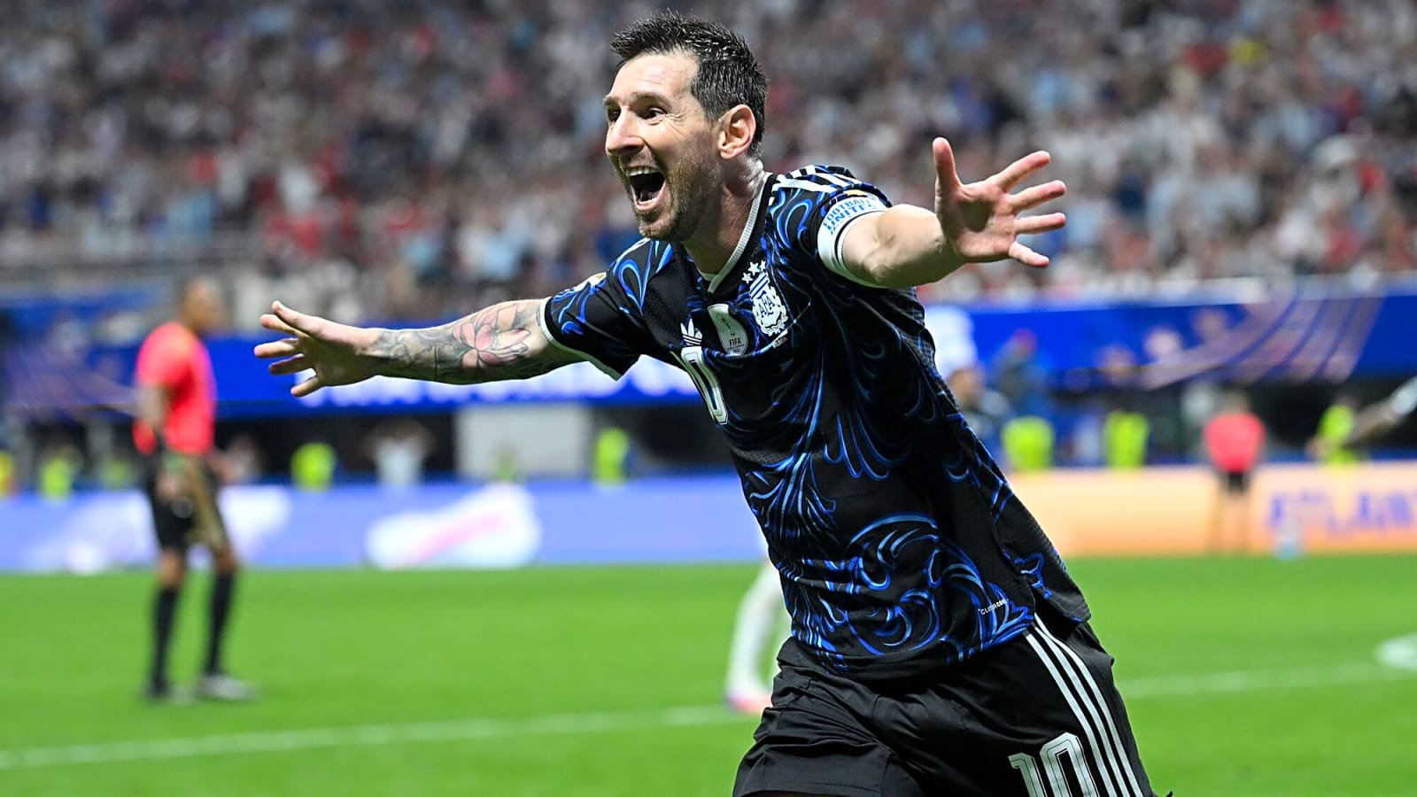 ‘He is an incredible example’ – Lionel Scaloni hails ‘phenomenon’ Lionel Messi as Argentina legend prepares for emotional farewell