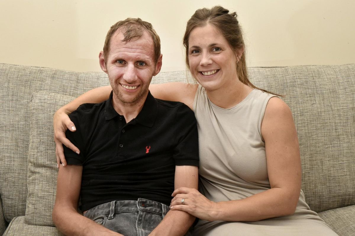 Rob Burrow’s widow to push huge sofa 80 miles in latest charity challenge