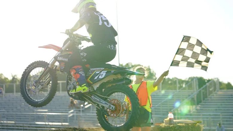 2-Stroke Vs. 4-Stroke Dirt Bike: Which Is Faster?