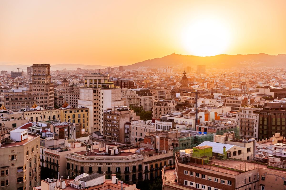 I went to notorious European city as a solo woman and did 1 thing as soon as I arrived
