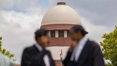 Unsolicited advice to Supreme Court lands trial judge in trouble