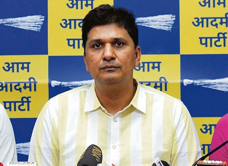 Kejriwal’s residence in Delhi turned into fortress ahead of protest: AAP