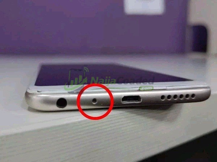 BEWARE: Have You Ever Noticed A Tiny Hole Besides Your Phone Charging Pot? See What Exactly Means