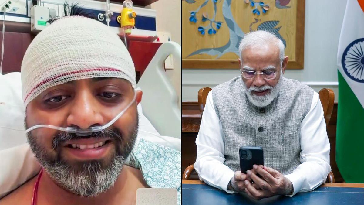 PM Modi speaks to flydubai pilot Captain Smit Machchaar