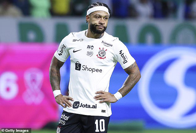 Corinthians in MELTDOWN: How ex-Man United star Memphis Depay and new coach Clarence Seedorf are being blamed for ‘trying to destroy’ the Brazilian giants