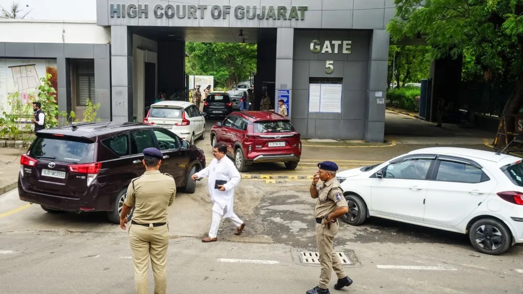 Gujarat High Court says state must reimburse jeweller after police ‘lose’ his gold