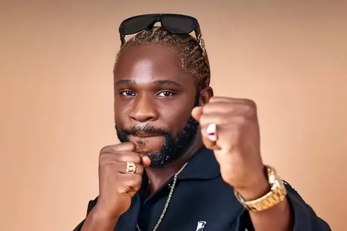Speed Darlington’s aide quits after four years, says he got ₦250,000 from singer’s ₦30m Carter Efe fight