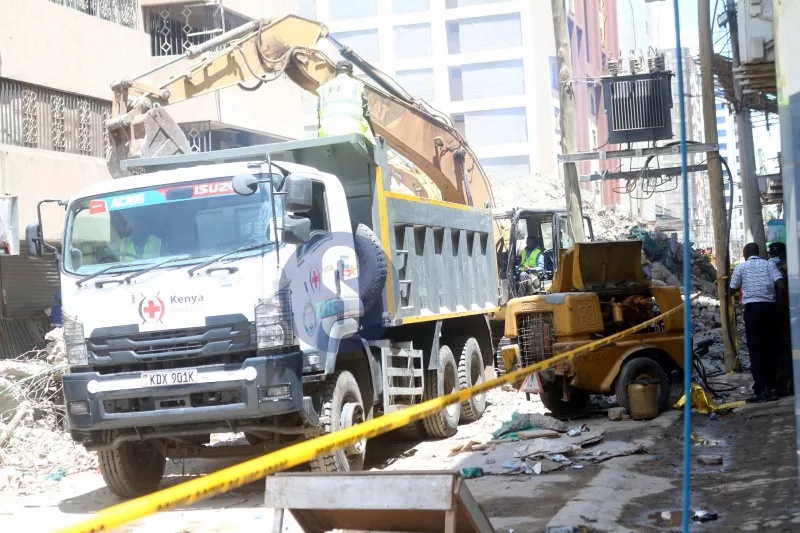 Bulldozers clear rubble at Eastleigh building collapse site