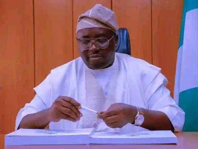 Today’s Headlines: Adelabu Denies Calling on Nigerians to Reject APC; Council Chair Disburses Grants