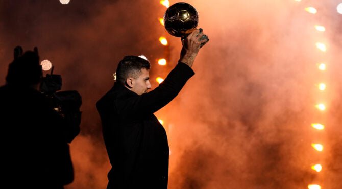 Ballon d’Or : un ancien patron de France Football vend la mèche à deux semaines de la cérémonie