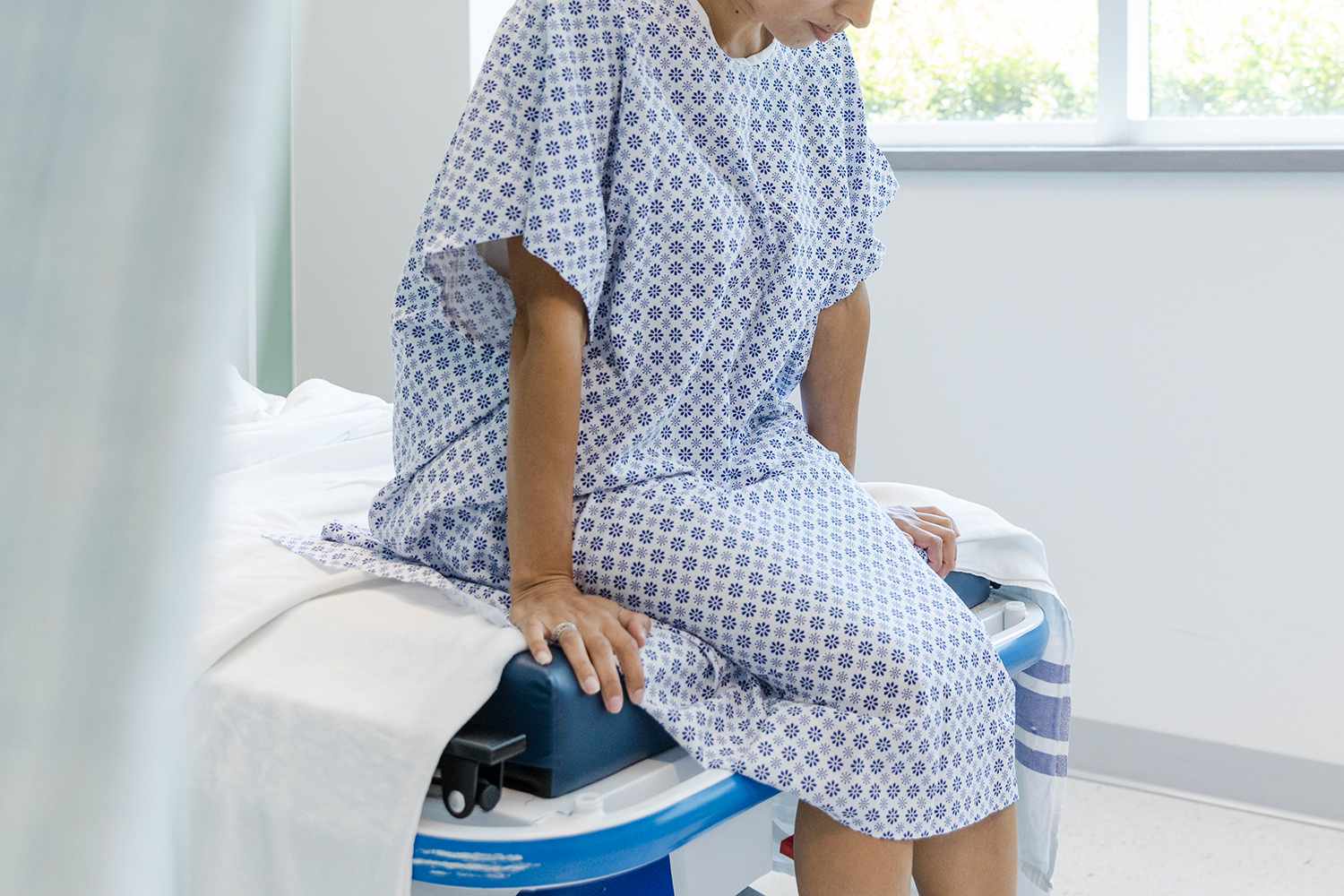 Woman Who Survived Colon Cancer 3 Times Reveals the First Symptom She Noticed at 14: ‘I Hid It From Everyone’
