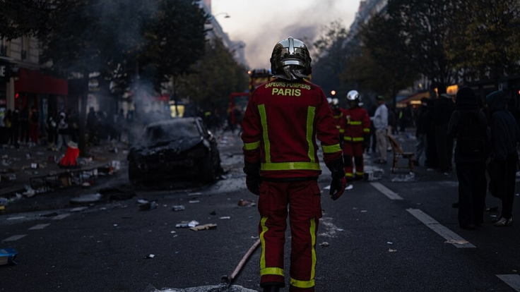 Trump Blames Immigrants for ‘Burning’ France as Protests Erupt Over Schools, Cost of Living and Public Service