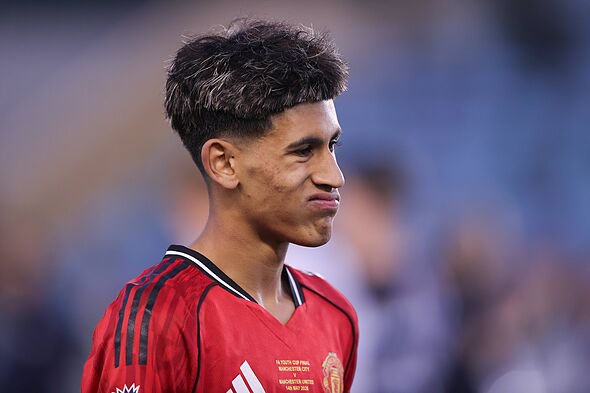 JJ Gabriel transfer update as ‘significant offer’ made and Man Utd decision imminent