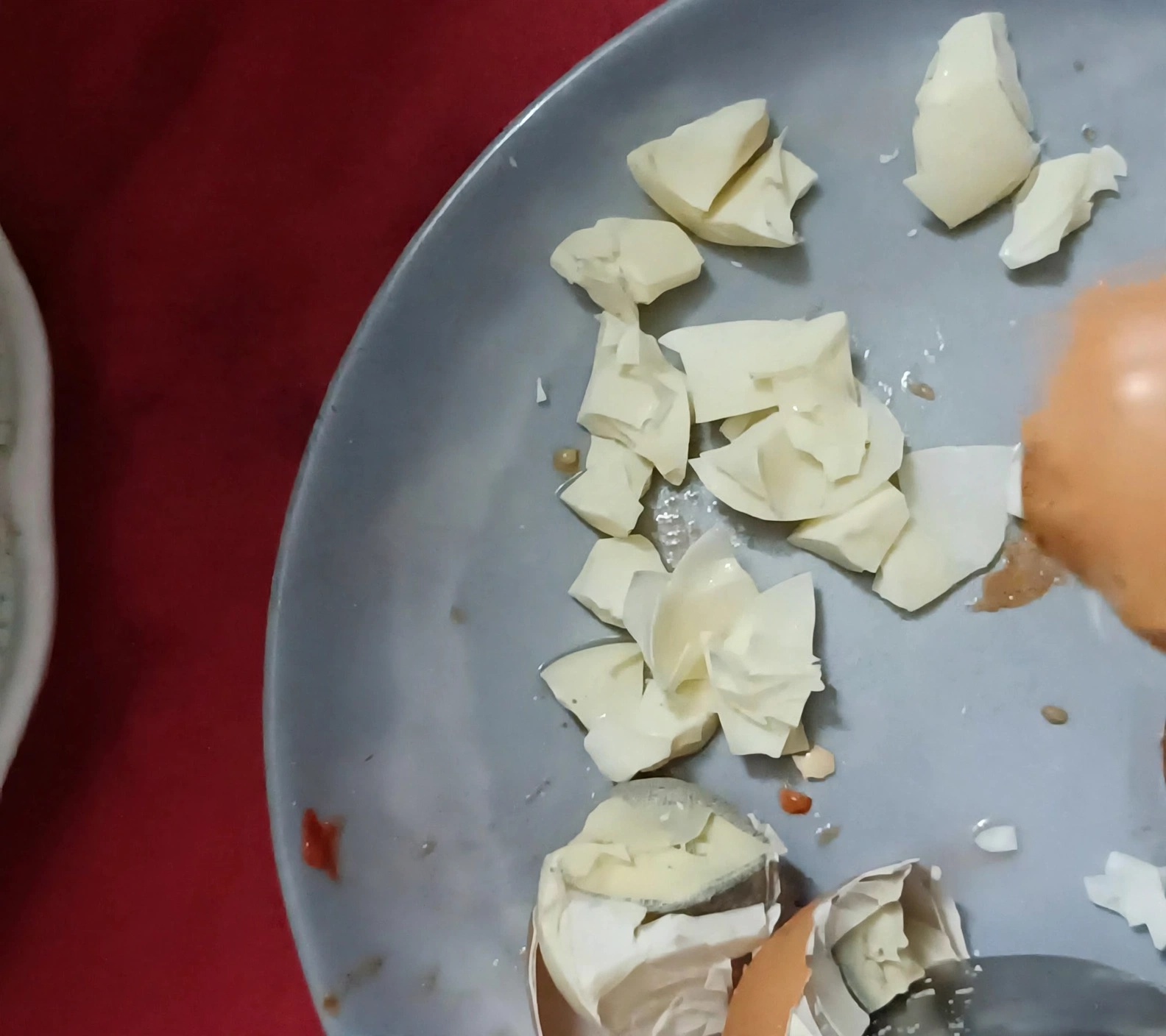“Hii Ni Mpira Ama Mayai?” Kenyan Man Stunned After Boiled Eggs Develop Strange Rubber Like Texture