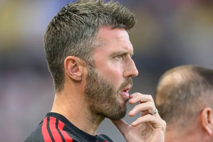 29-year-old striker set for shock January move to Manchester United