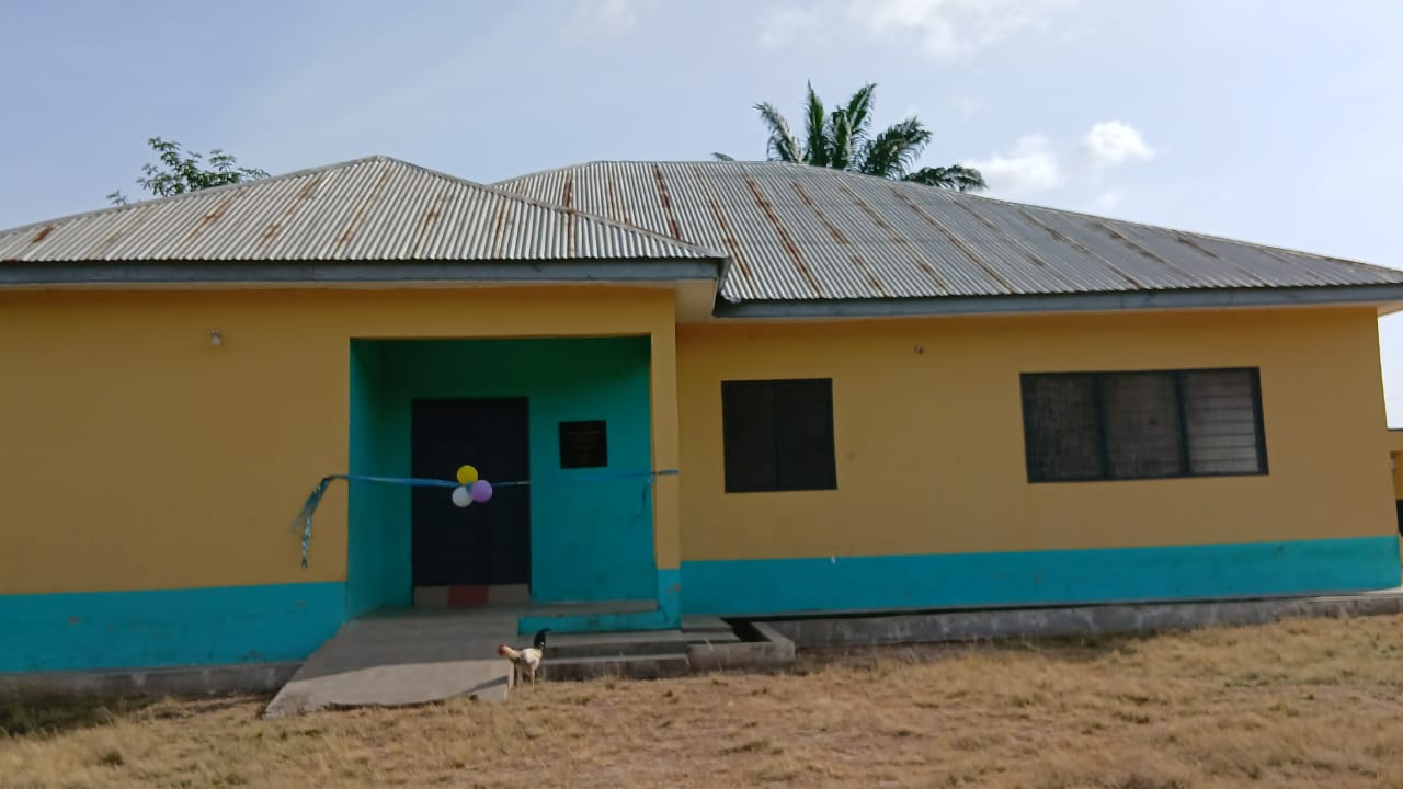 Kadjebi MP, DCE commission CHPs compound at Menuso to expand healthcare delivery