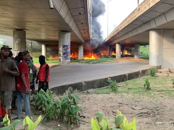 Today’s Headlines:Tanker Catches Fire Under Otedola Bridge;Nollywood Actress Adunni Ade Loses Mother