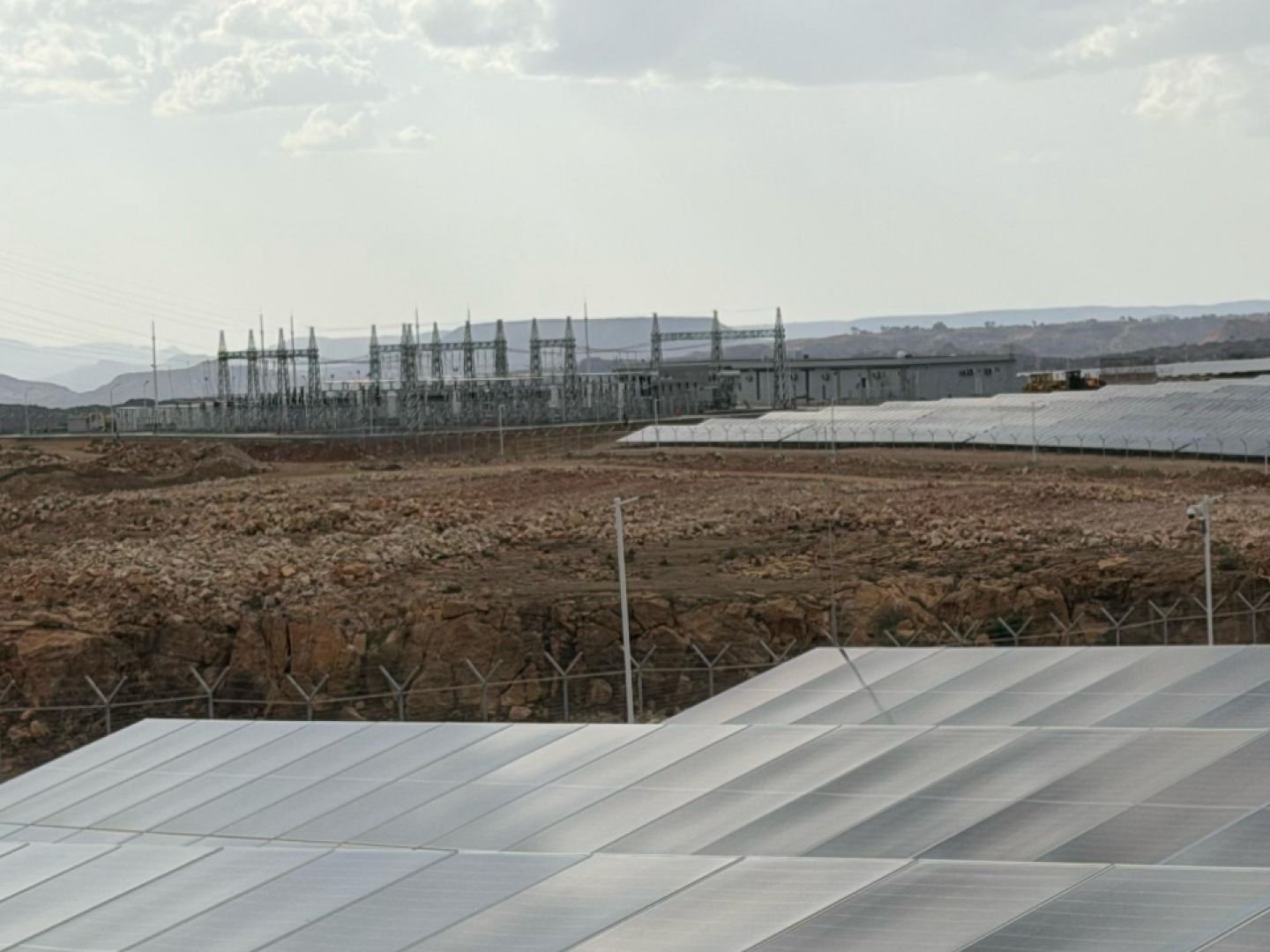 How do DERs affect electricity networks, if at all?