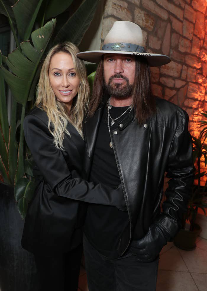 17 Celebs Who Got Divorced After Over 25 Years Of Marriage, And Literally Shocked The Entire World