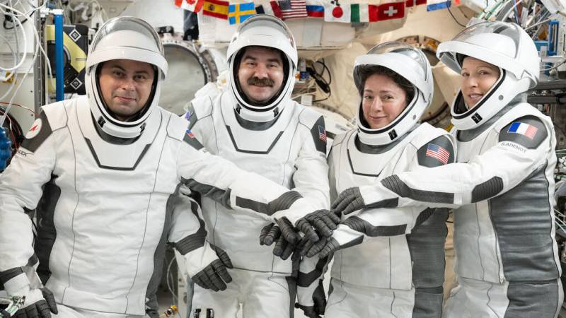 Crew splashes down after 8-month mission on International Space Station