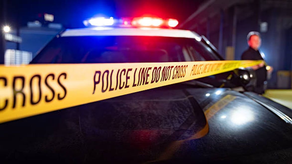 Man threatens to shoot female clerk for not selling him alcohol