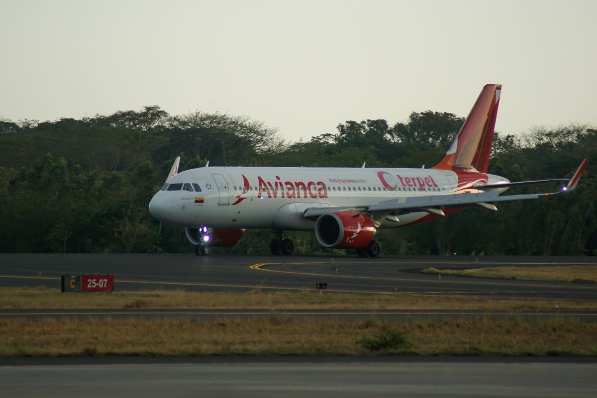 ‘Multiple injuries’ on New York Avianca flight after extreme turbulence