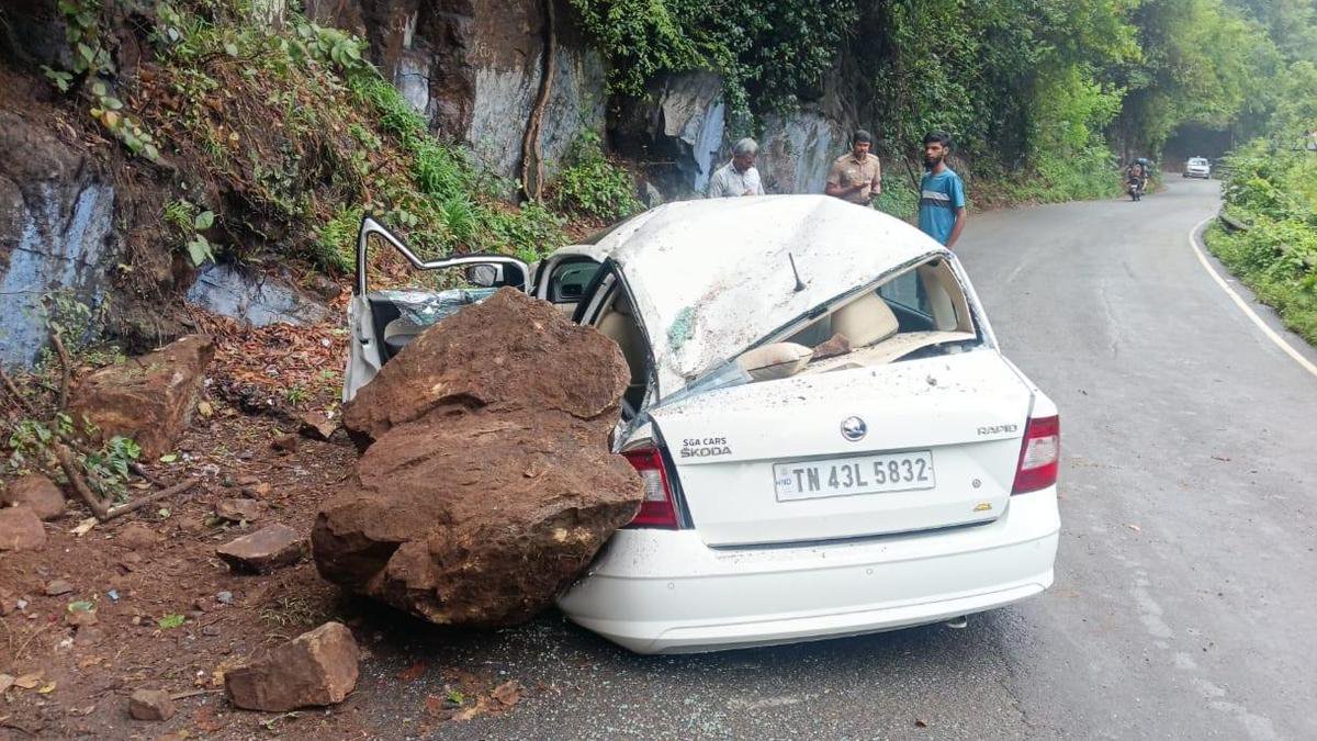 Retired Air Force officer dies as boulder falls on moving car on Ooty Road