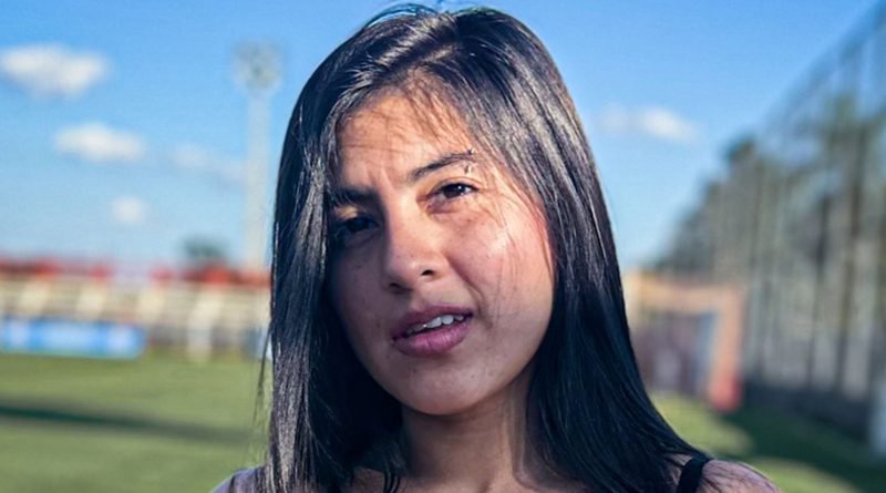 Glamorous Female Football Photographer Triumphs as Club Rescinds Ban on Her Daring Outfits