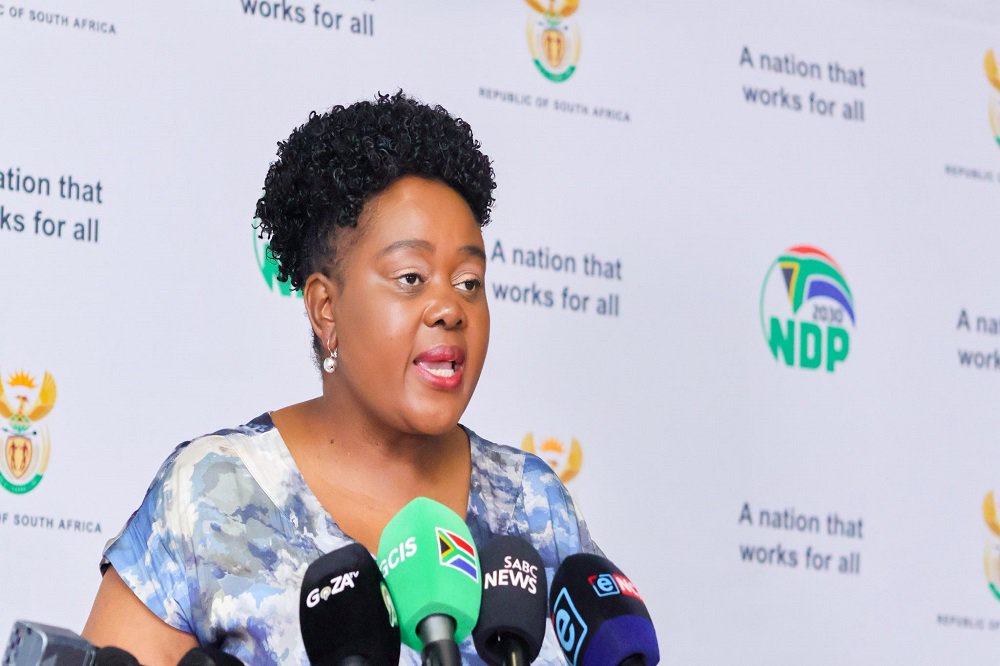 Rejected asylum seekers can’t reapply for legal protection: Kubayi