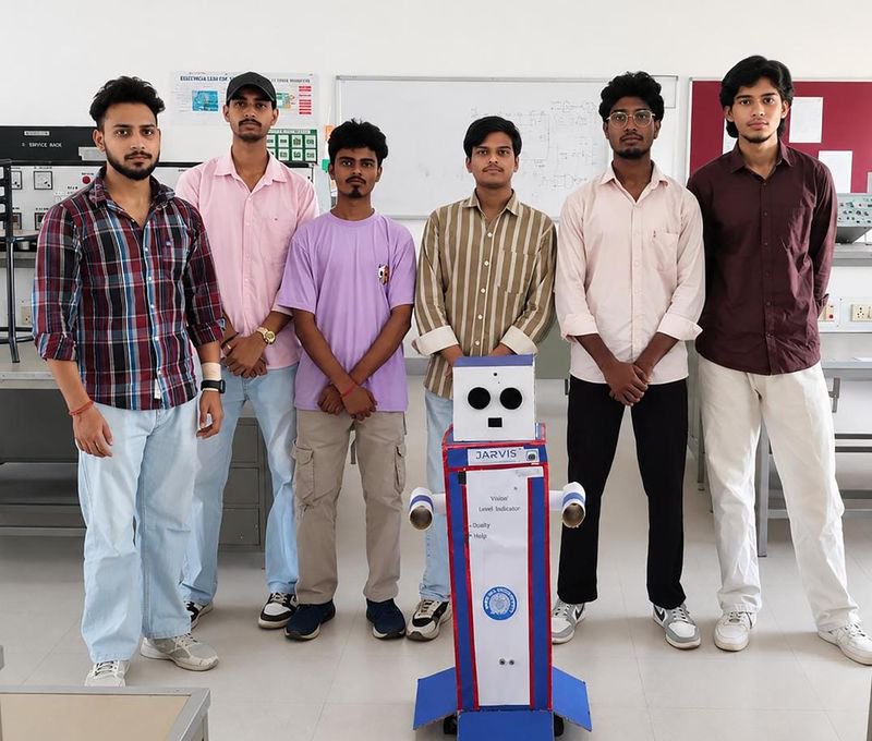 Jalandhar polytechnic students develop AI-enabled robotic assistant