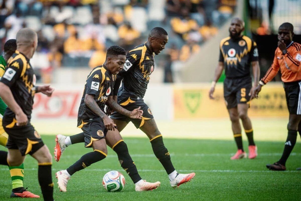 Orlando Pirates have 10, how many Kaizer Chiefs players have scored this season?
