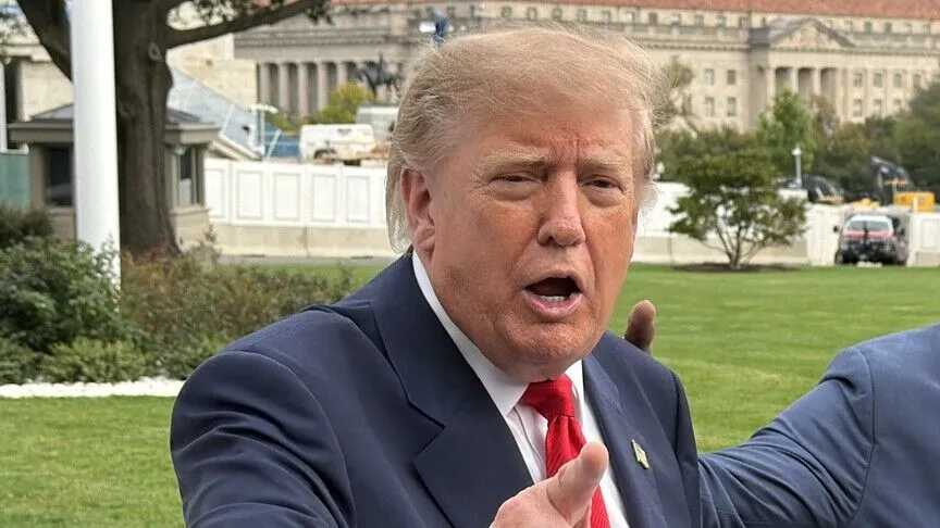 Trump Says US May Join Saudi Arabia in Strikes Against Houthis After Riyadh Airport Attack