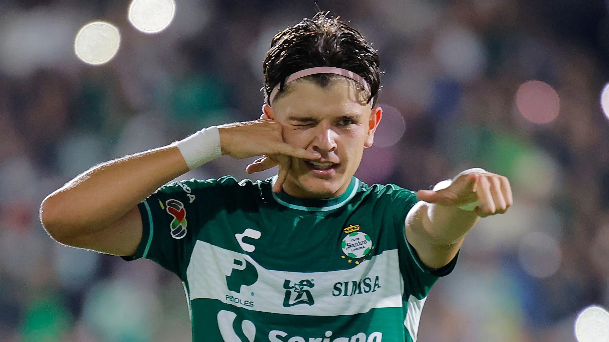 Out of Nowhere, Mexico Might Have Found Its Replacement for Injured Raul Jimenez