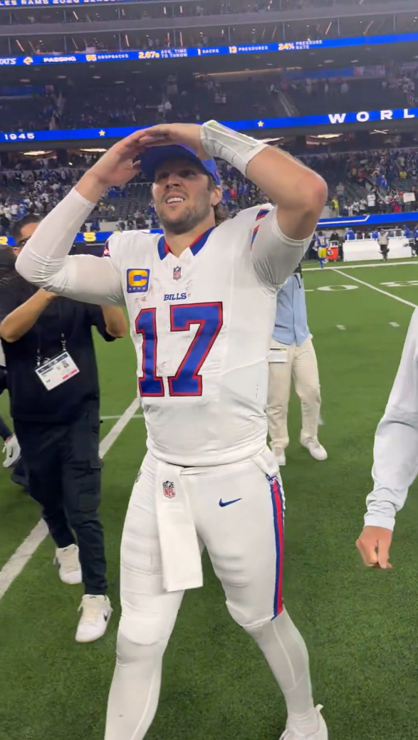 Josh Allen had important Hailee Steinfeld question after Bills’ dramatic win