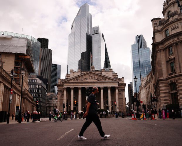 Medium-term borrowing costs for UK government hit 19-year high
