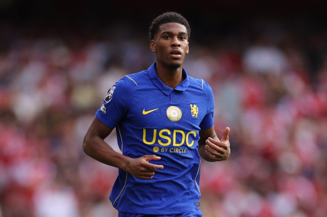 Chelsea rejected Manchester United transfer approach for ‘untouchable’ star