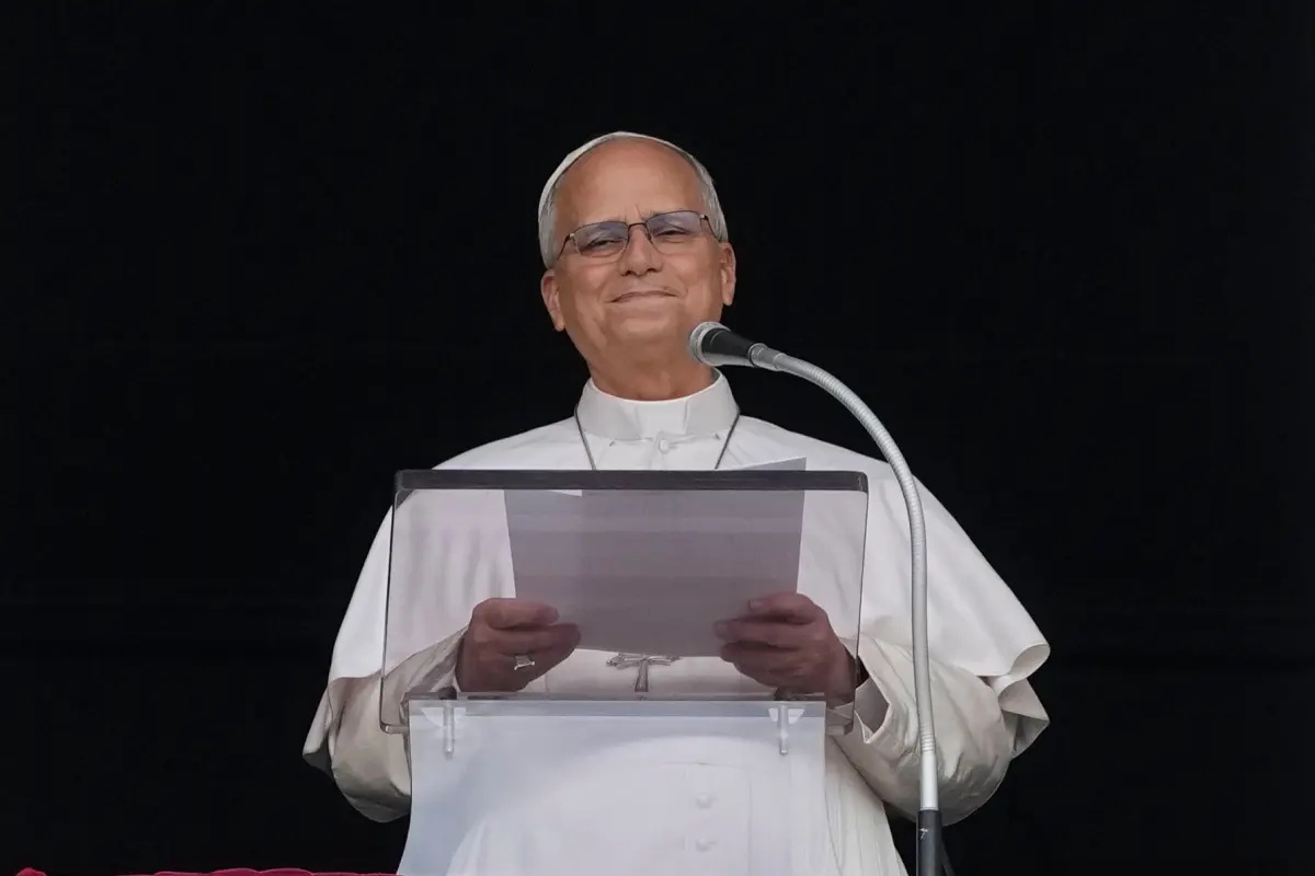 Pope Leo XIV urges humanitarian cooperation between Ukraine and Russia during call with Zelensky