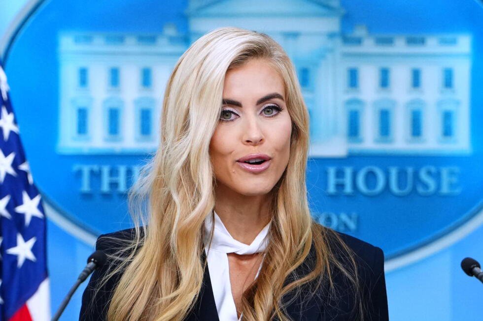 14 minutes, 3 news outlets: Trump’s new press secretary makes abrupt debut