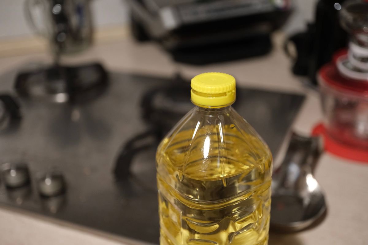 I asked waste experts the right way to get rid of cooking oil — their advice was clear