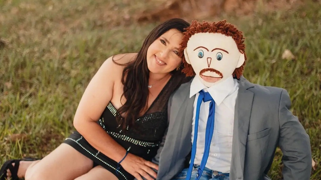 Woman who married a rag doll celebrates six years of marriage with anniversary post