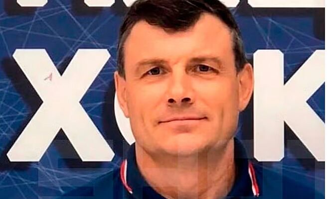 Sports star’s dad has face ripped off as he’s eaten alive while friends watch in horror
