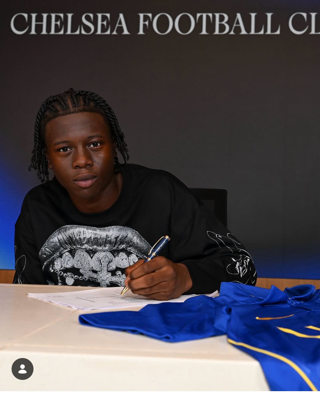 London-born DR Congo teen Jayden Malundama signs first professional contract with Chelsea FC