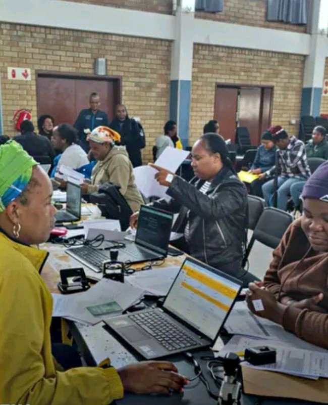 South Africans Worried About Losing Their SASSA Grants Because of Bank Savings Get Important Clarity
