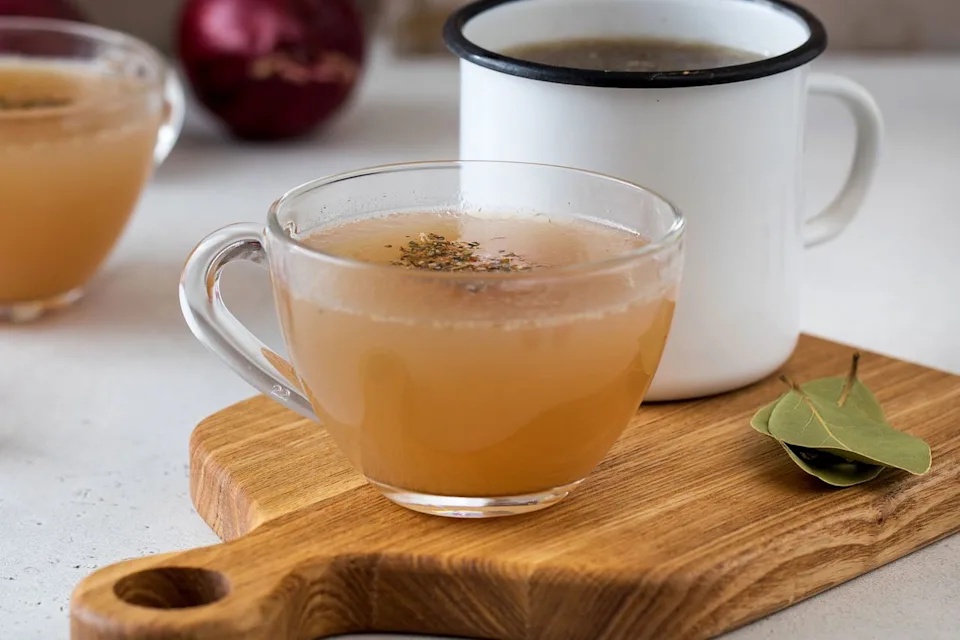 Natural Drinks That Can Help You Stay Healthy as You Age