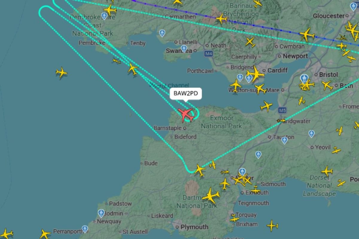 British Airways horror as plane plunges 28,000ft with oxygen masks deployed inside turbulent cabin