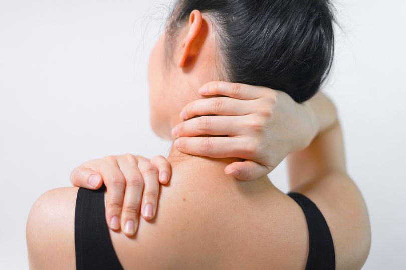 Right shoulder pain could be a symptom of ‘silent killer’ cancer