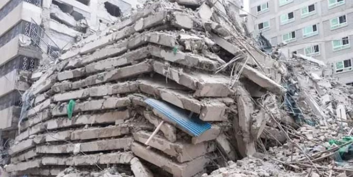 “Drama In Eastleigh As Youths Scramble For Scrap Metal Amid Ongoing Rescue Operations
