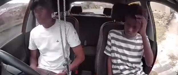 “One Leg Outside the Car, and You Expect Us to Trust You? See Why This Has People Talking”