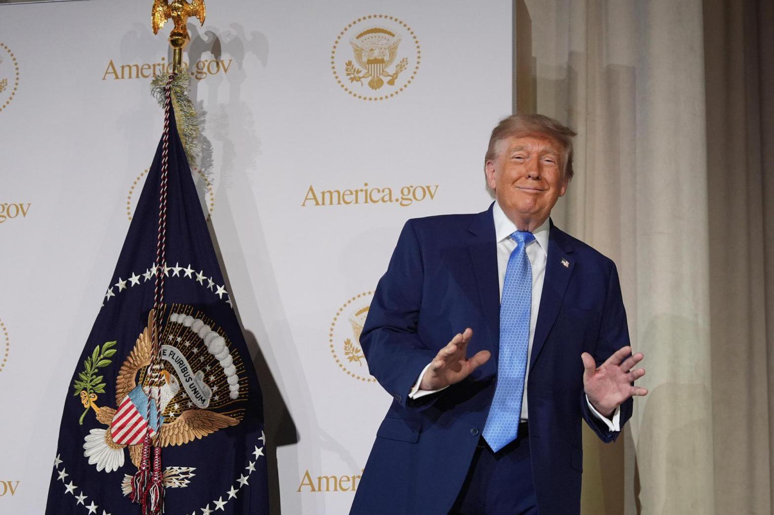 Trump vows to never ‘stifle’ AI as leading executives urge caution