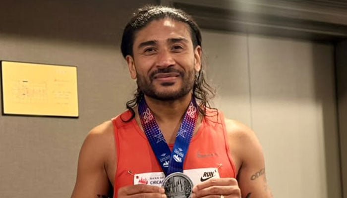 Nizar Nayani leads Pakistani runners at Chicago Marathon 2026